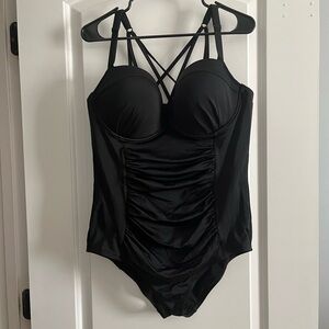 Torrid 1 DD/DDD Black Strappy Swimsuit